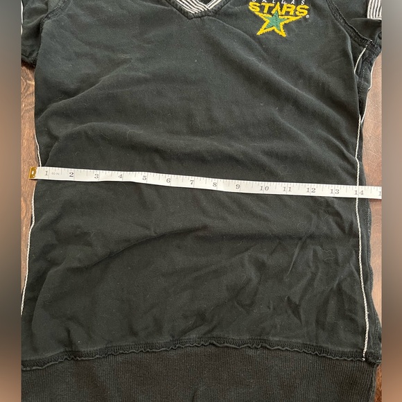 Women’s small Antigua Dallas Stars shirt with hood - Picture 4 of 6
